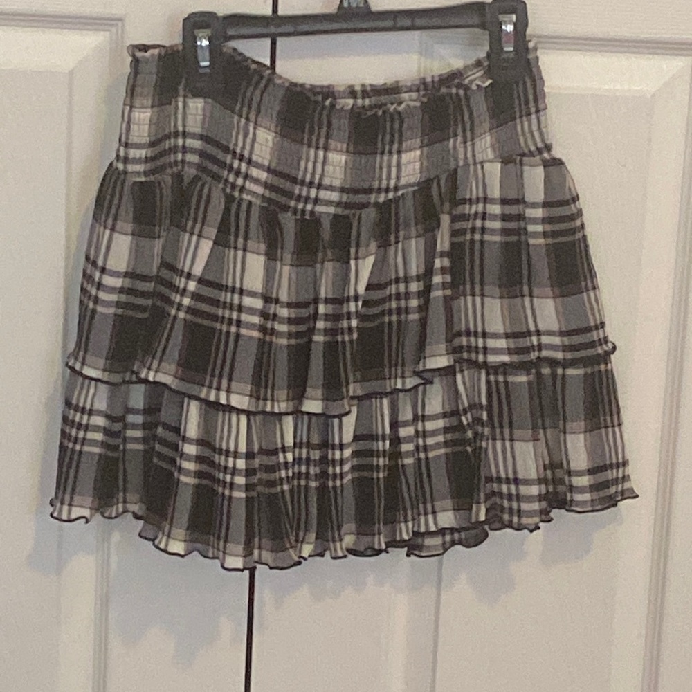 Black/white/pink preppy skirt